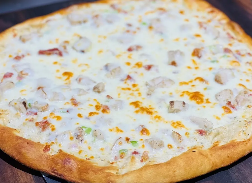 Large Chicken Bacon Ranch Pizza