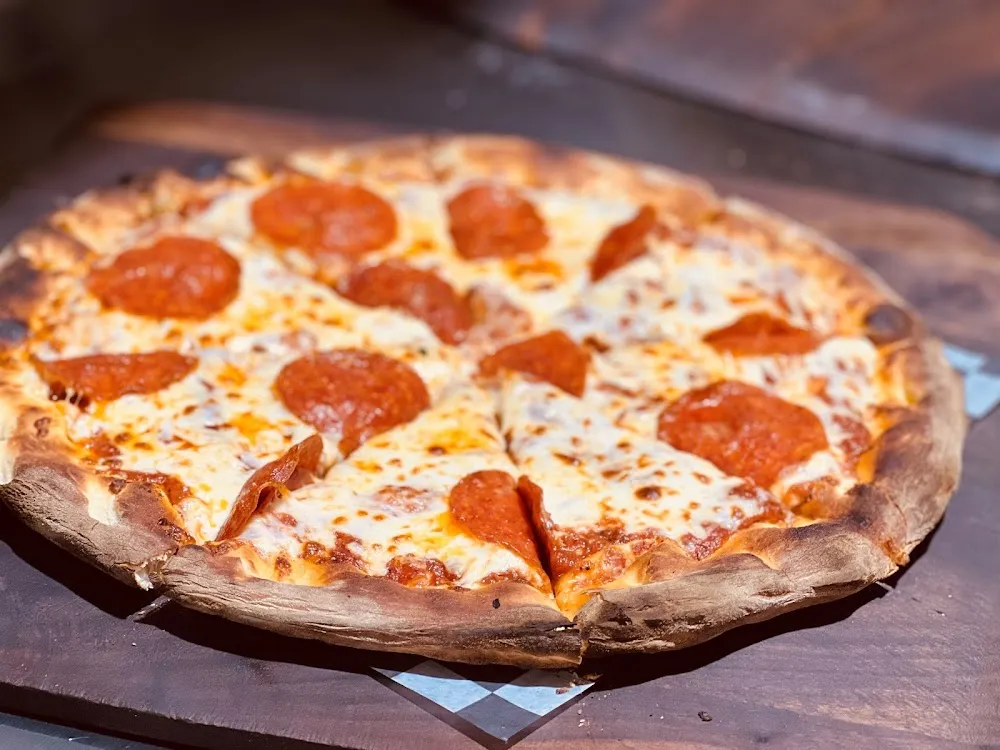 Large Pepperoni Pizza